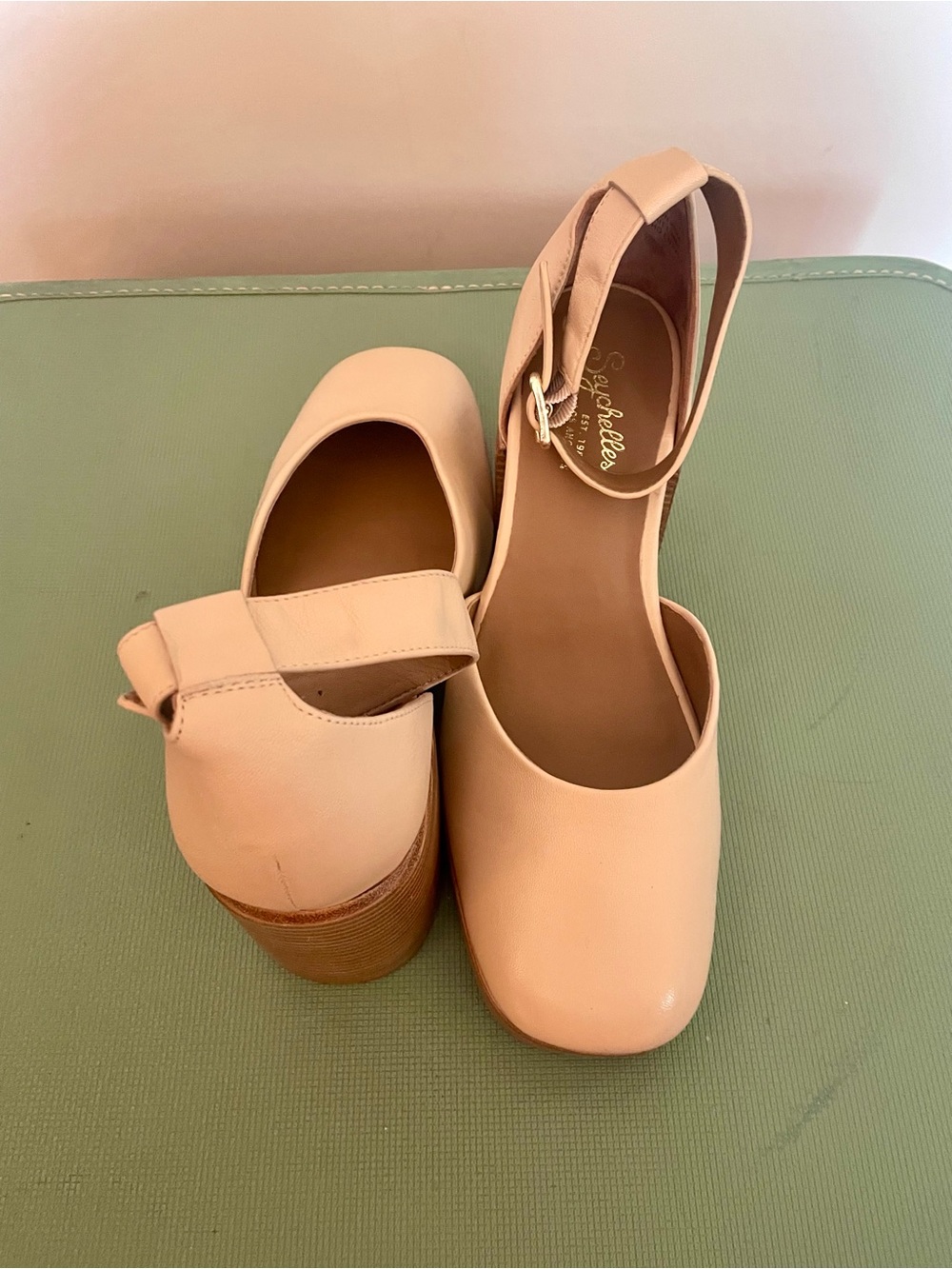 Seychelles Gleaming Heels Tan Ankle-Strap Platform Pumps | Size 10 - Picture 3 of 6